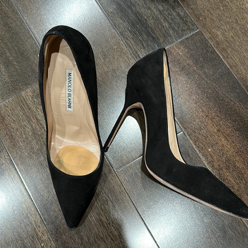 Manolo Blahnik BB in Black Suede